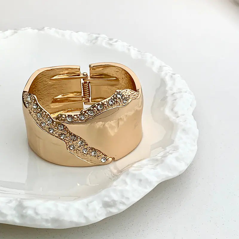 Wide Face Bracelet