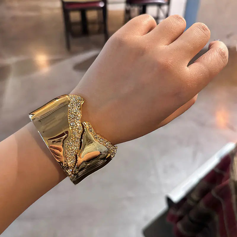 Wide Face Bracelet